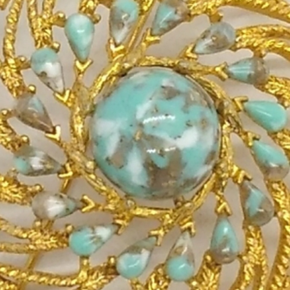 Vintage Azure Skies Larimar Sarah Coventry Brooch - Picture 4 of 16